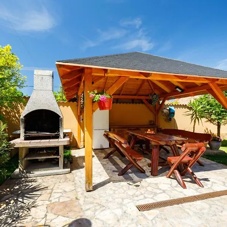 Szabo By Interhome 別荘 *