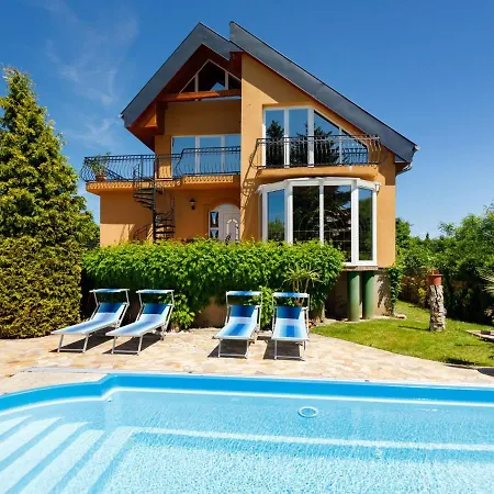 別荘 Szabo By Interhome バラトンレッレ